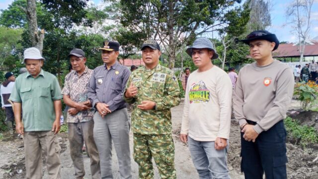Cegah Banjir, Camat dan Anggota DPRK Bener Meriah Turun Langsung Keruk Drainase